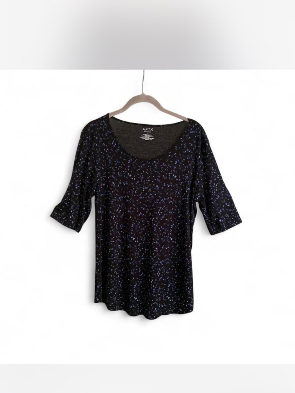 Whimsigoth women’s Apt. 9 Black Scoop Neck Top with Blue Fleck Print size L